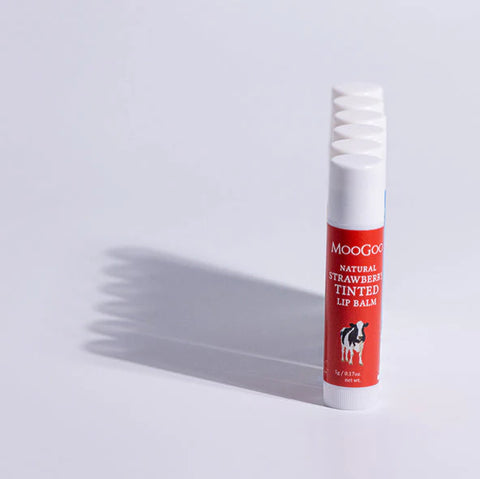 MooGoo Edible Lip Balm-Straberry Tinted 5g